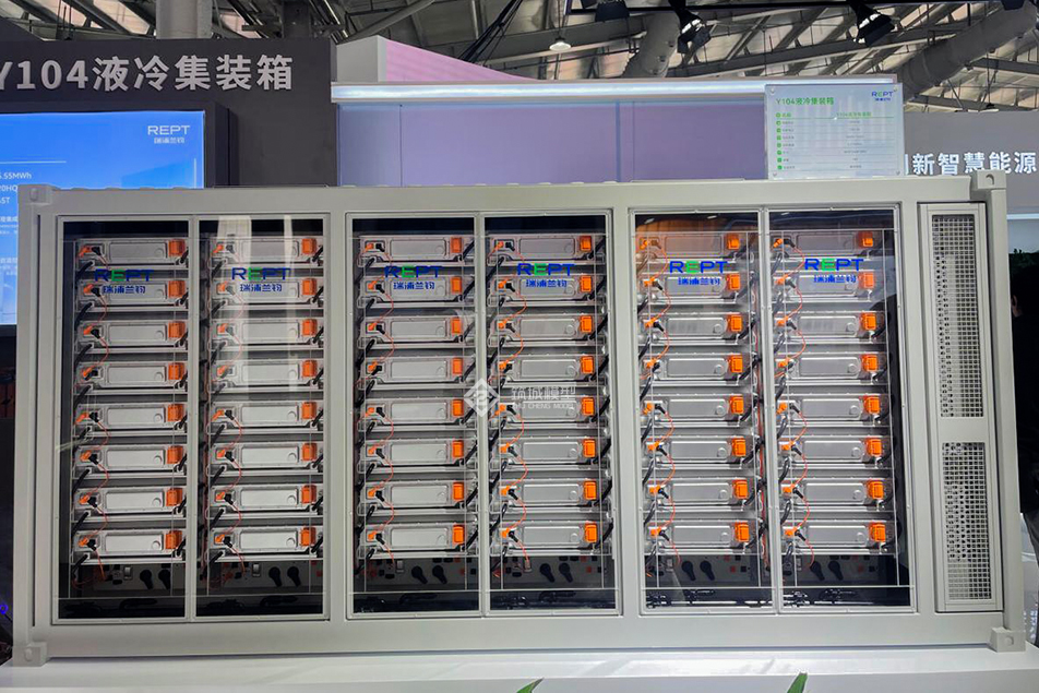 筑城世紀模型液冷集裝箱儲能沙盤模型,展示電池簇排布與散熱風道設計 筑城世紀模型液冷集裝箱儲能沙盤模型,展示電池簇排布與散熱風道設計